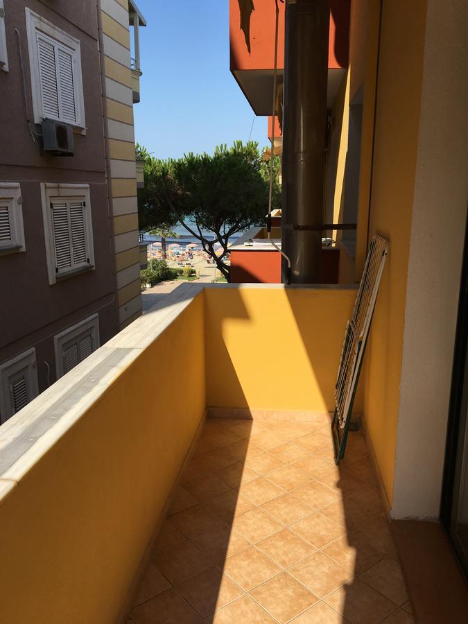 Hotel Enera Golem  Bagian luar foto