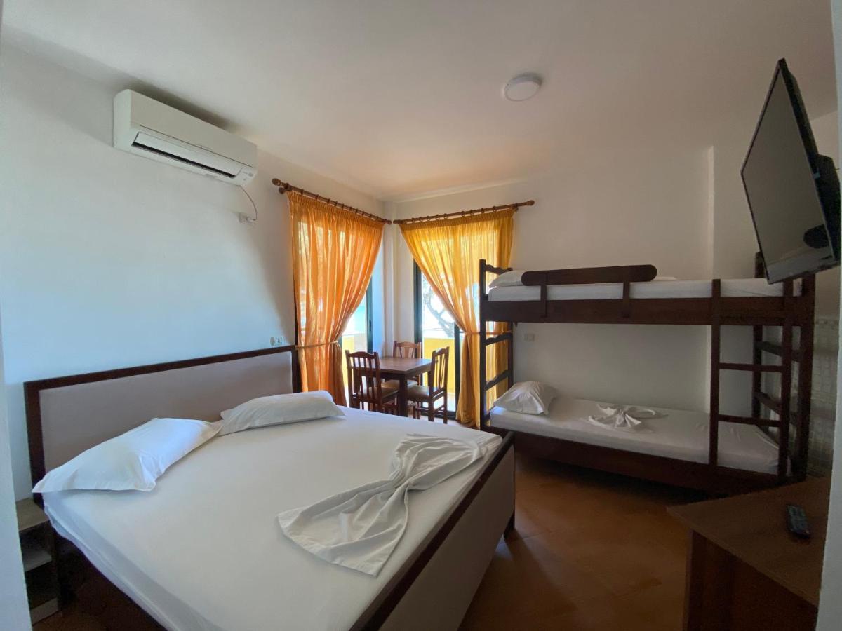 Hotel Enera Golem  Bagian luar foto