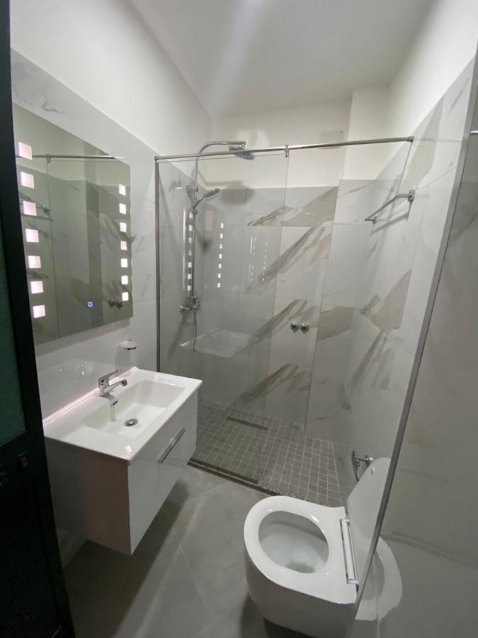 Hotel Enera Golem  Bagian luar foto