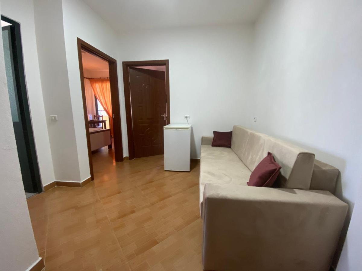 Hotel Enera Golem  Bagian luar foto
